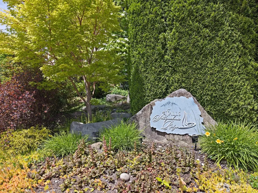 7705 Fairway Avenue SE Snoqualmie WA 98065