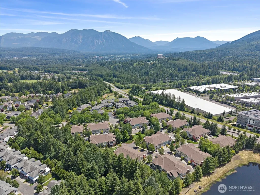 7705 Fairway Avenue SE Snoqualmie WA 98065