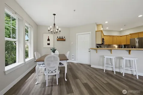 7705 Fairway Avenue SE Snoqualmie WA 98065