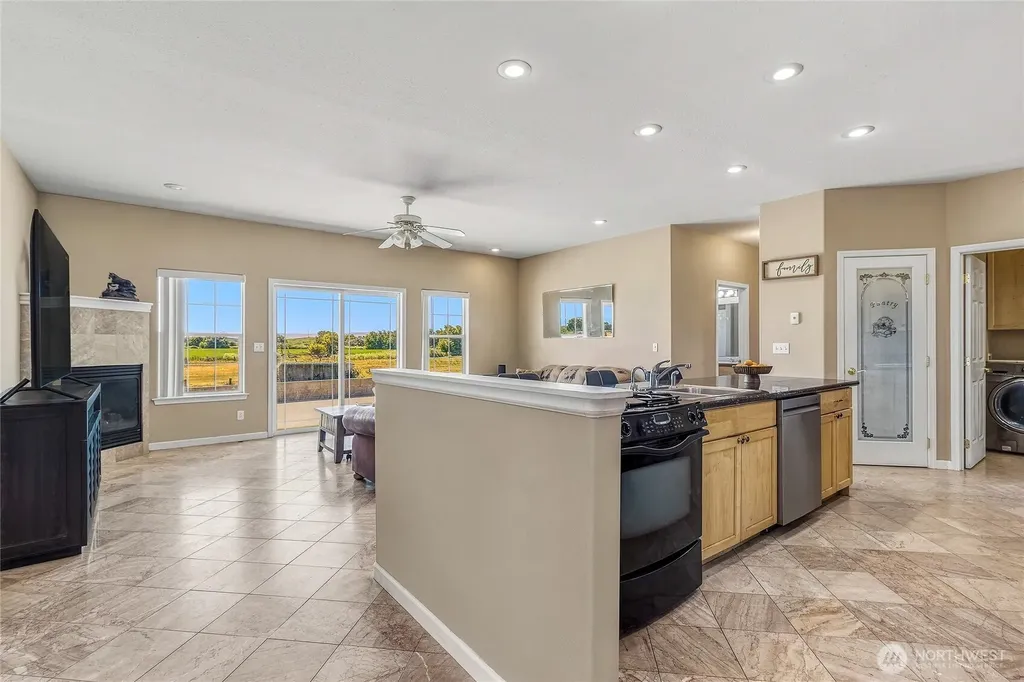 219 Reeds Road Touchet WA 99360