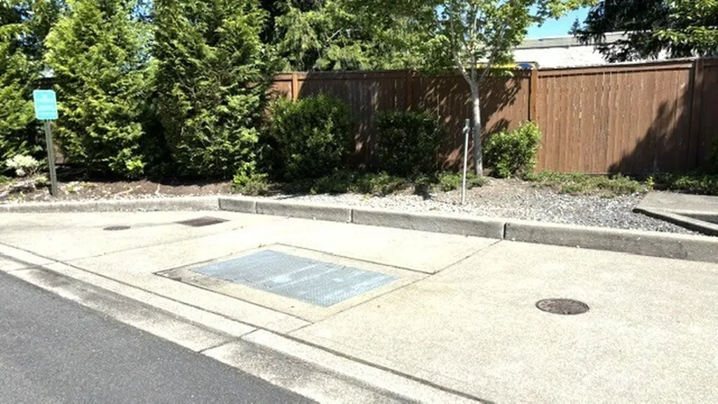 1925 113th Place SE Everett WA 98208