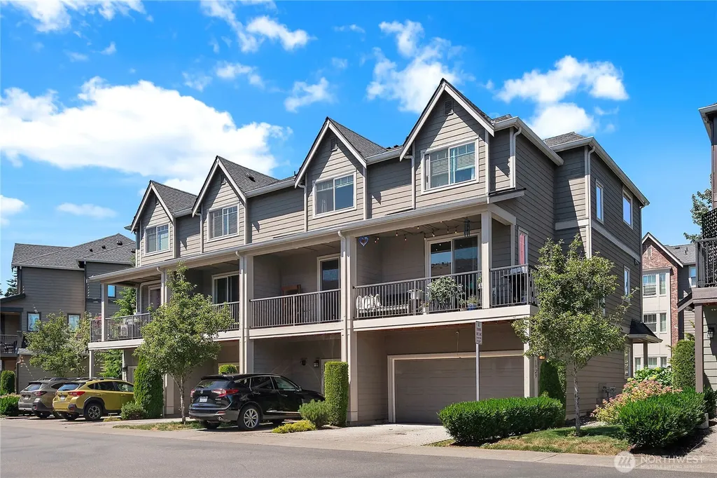 1925 113th Place SE Everett WA 98208