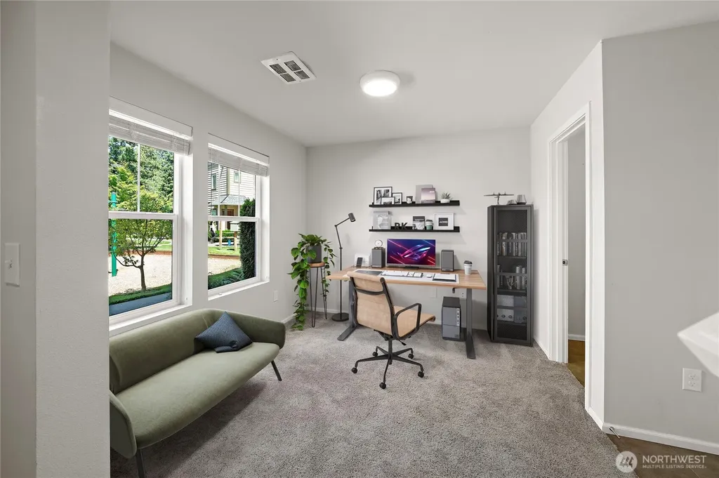 1925 113th Place SE Everett WA 98208