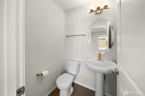 1925 113th Place SE Everett WA 98208