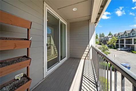 1925 113th Place SE Everett WA 98208
