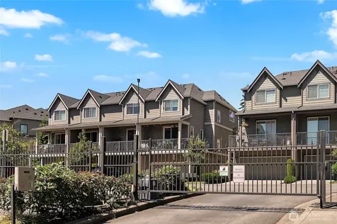 1925 113th Place SE Everett WA 98208