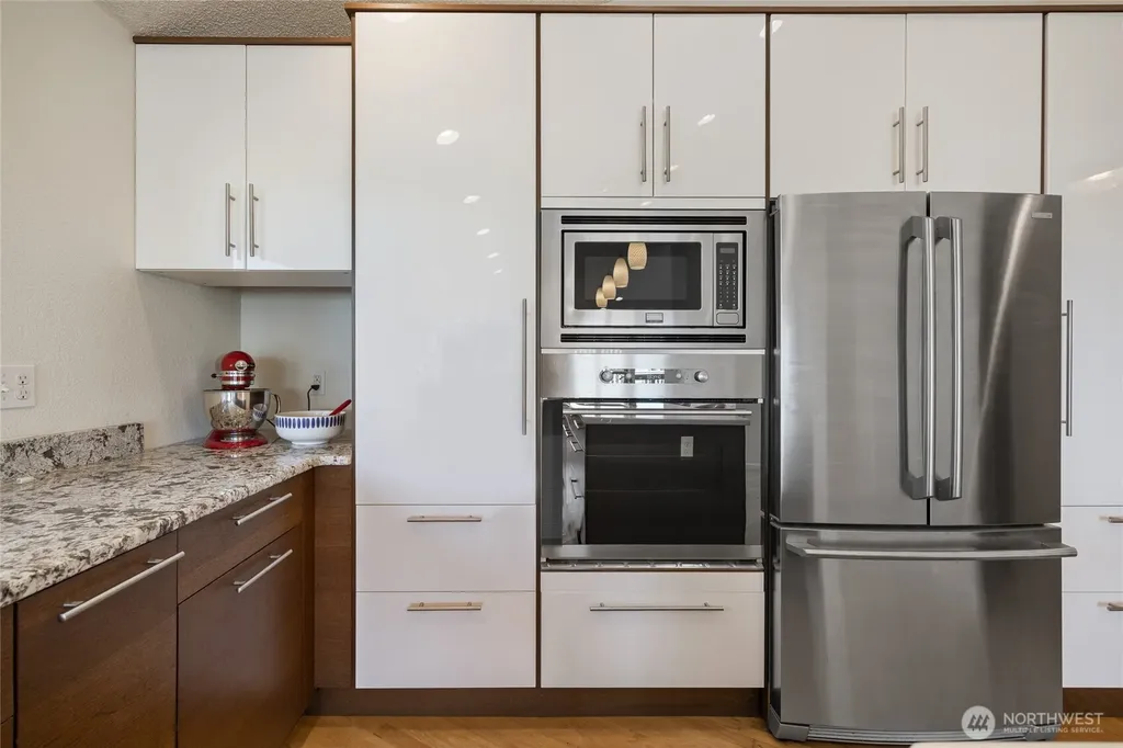 70 Hewitt Drive Steilacoom WA 98388