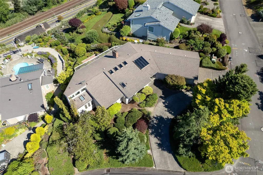 70 Hewitt Drive Steilacoom WA 98388