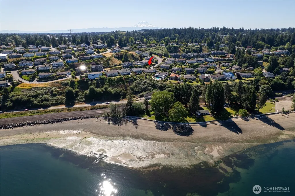 70 Hewitt Drive Steilacoom WA 98388