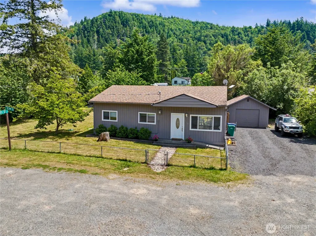 35314 312th Way SE Enumclaw WA 98022