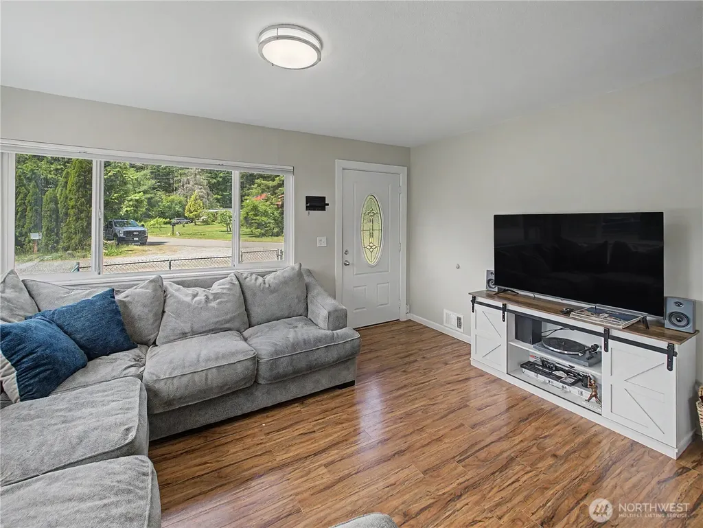 35314 312th Way SE Enumclaw WA 98022