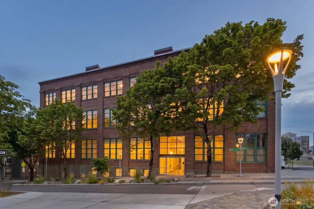 66 Bell Street Seattle WA 98121