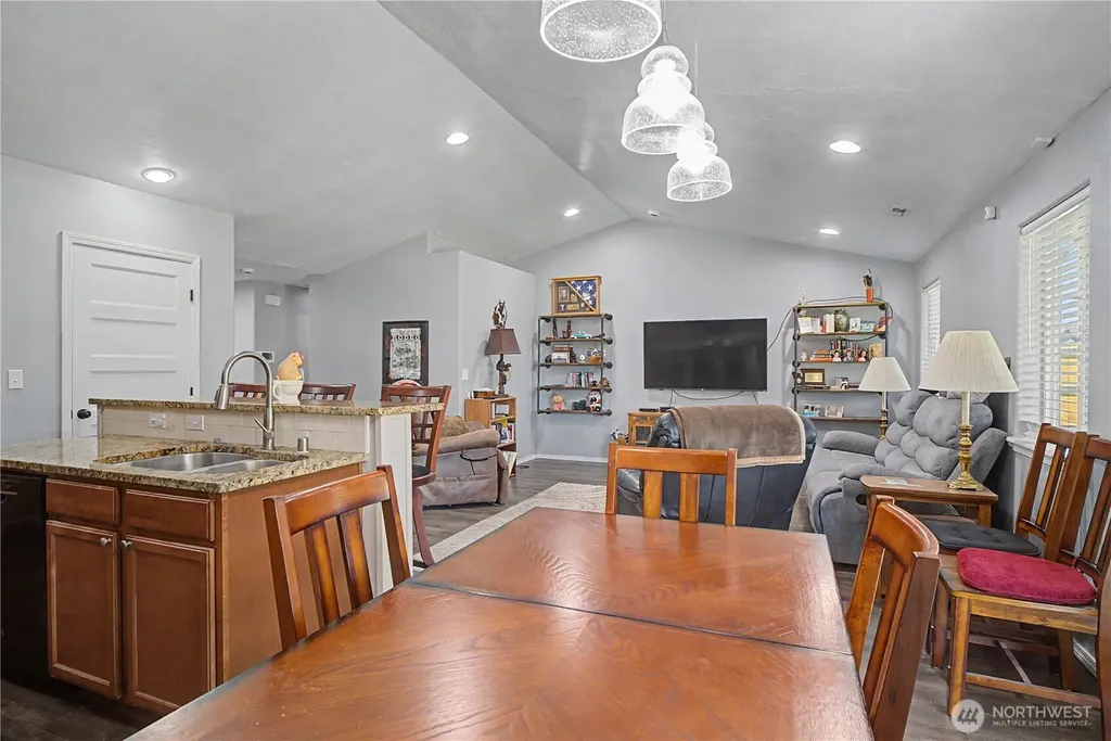 433 S Trillium Way Moses Lake WA 98837