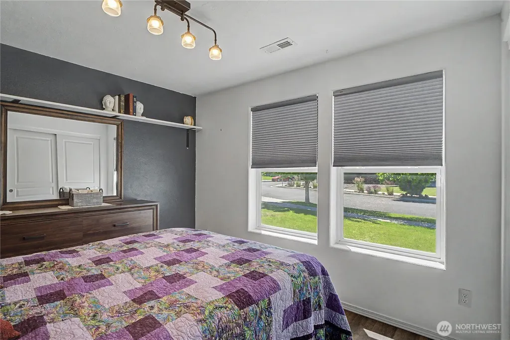 433 S Trillium Way Moses Lake WA 98837