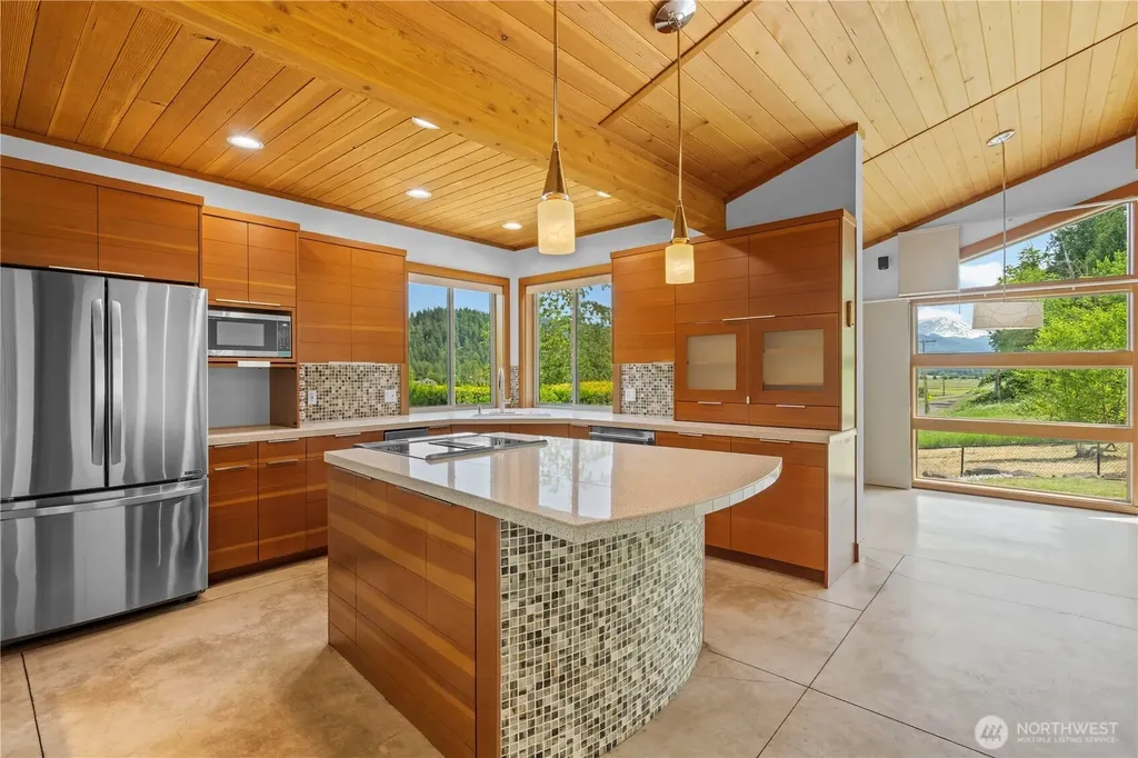 39229 278th Way SE Enumclaw WA 98022