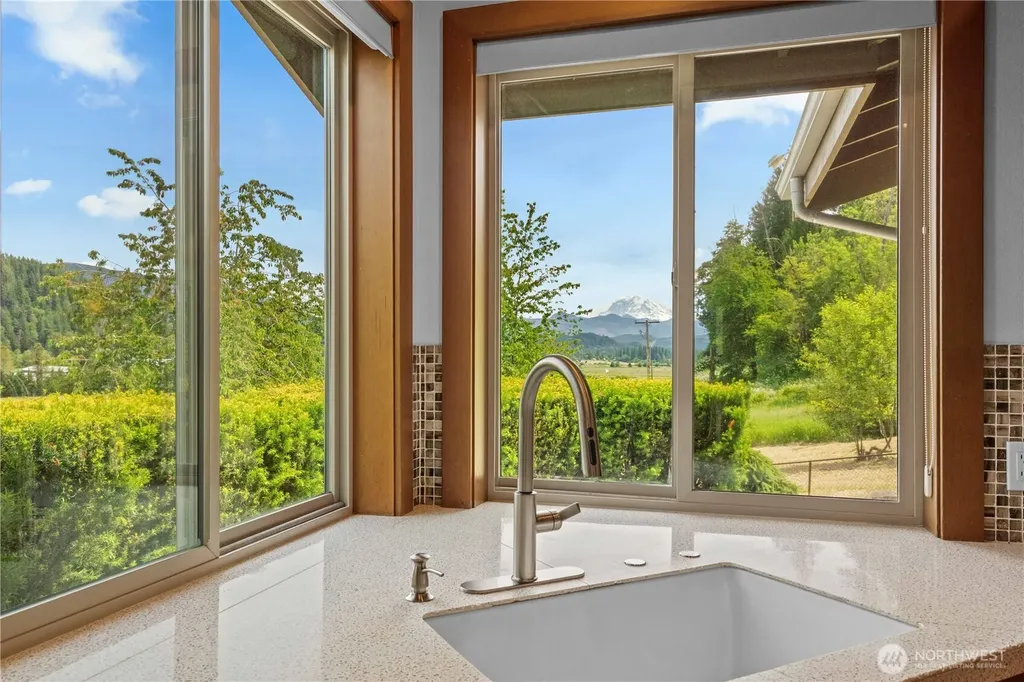 39229 278th Way SE Enumclaw WA 98022