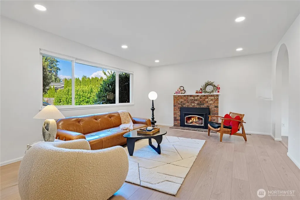 14260 110th Avenue NE Kirkland WA 98034