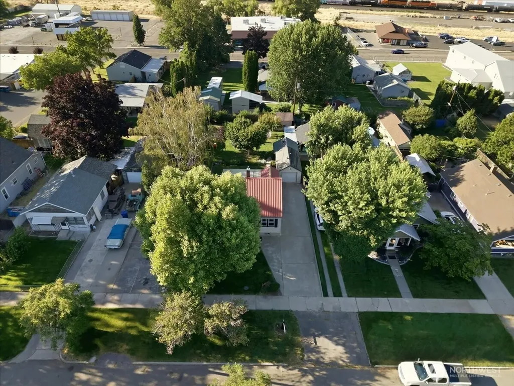 810 W Albany Avenue Kennewick WA 99336