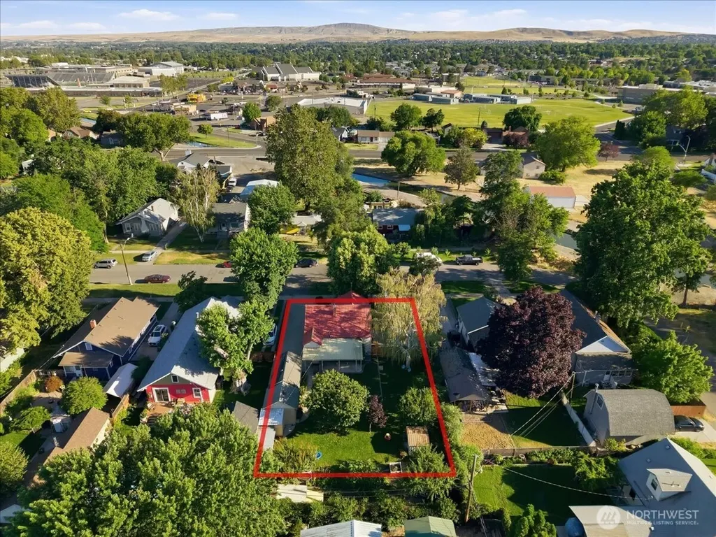 810 W Albany Avenue Kennewick WA 99336