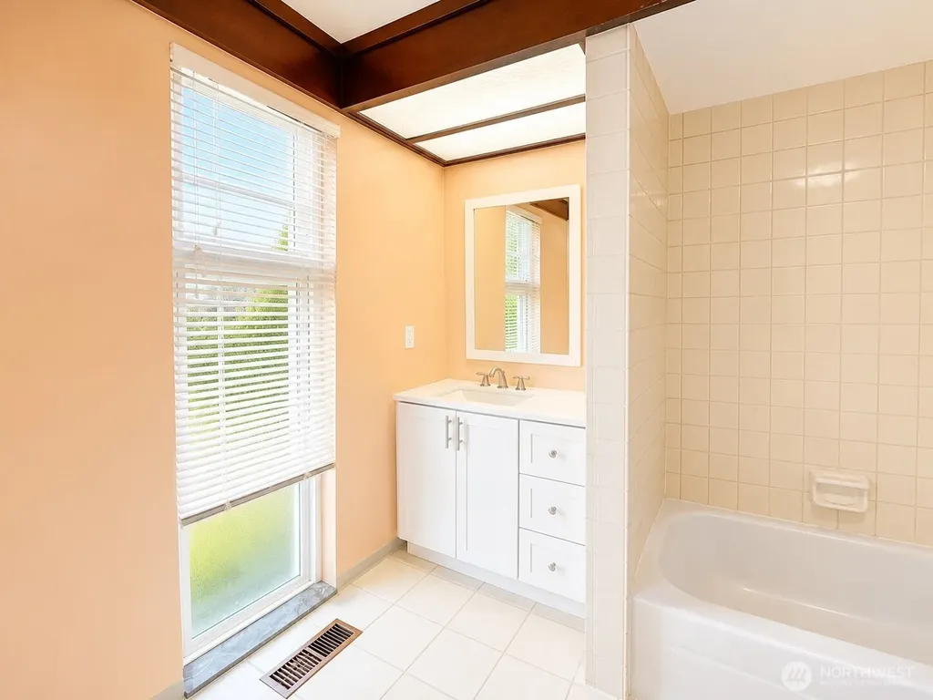 7605 Jade Drive SW Lakewood WA 98498