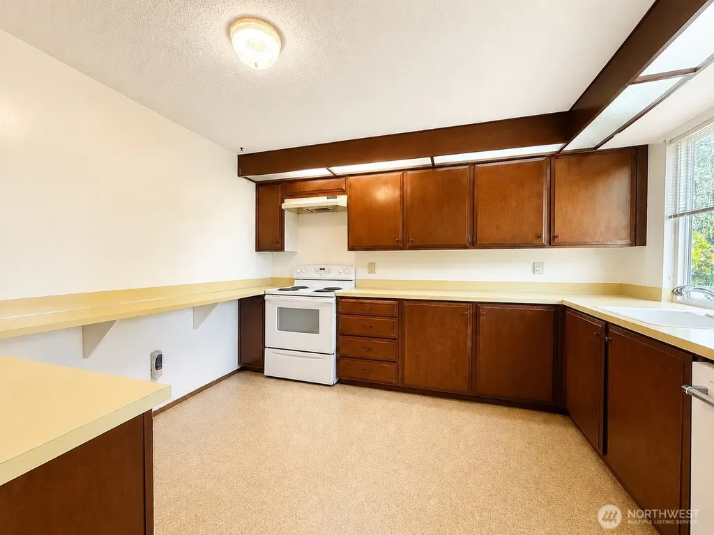 7605 Jade Drive SW Lakewood WA 98498