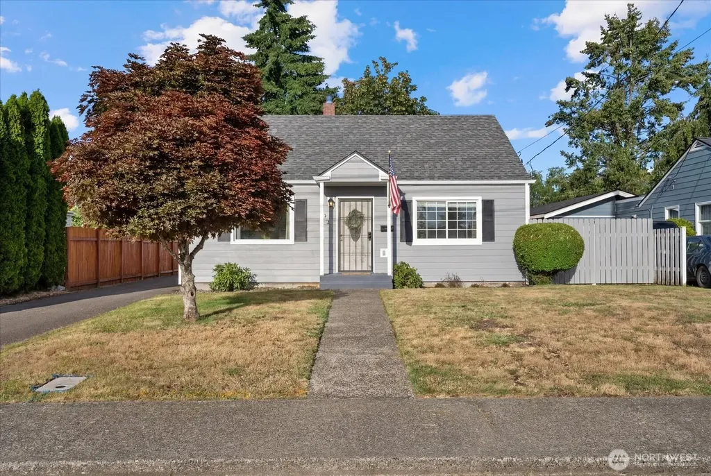 833 S Macarthur Street Tacoma WA 98465