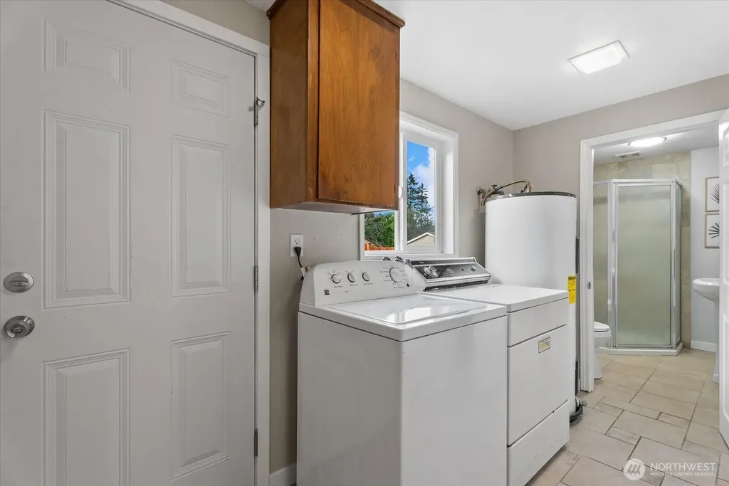 833 S Macarthur Street Tacoma WA 98465