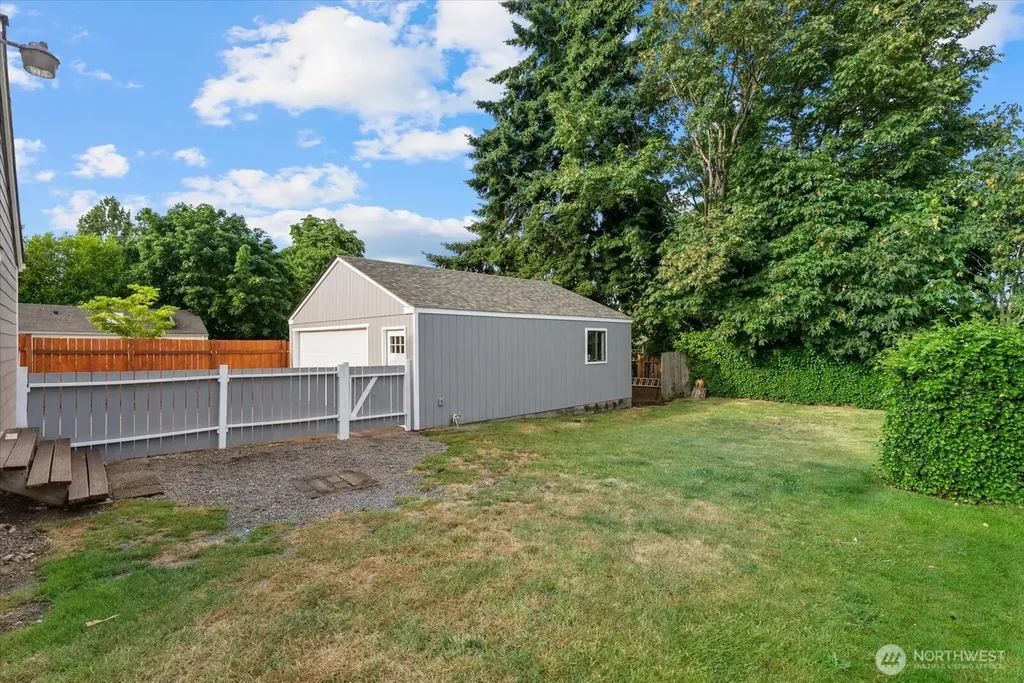 833 S Macarthur Street Tacoma WA 98465
