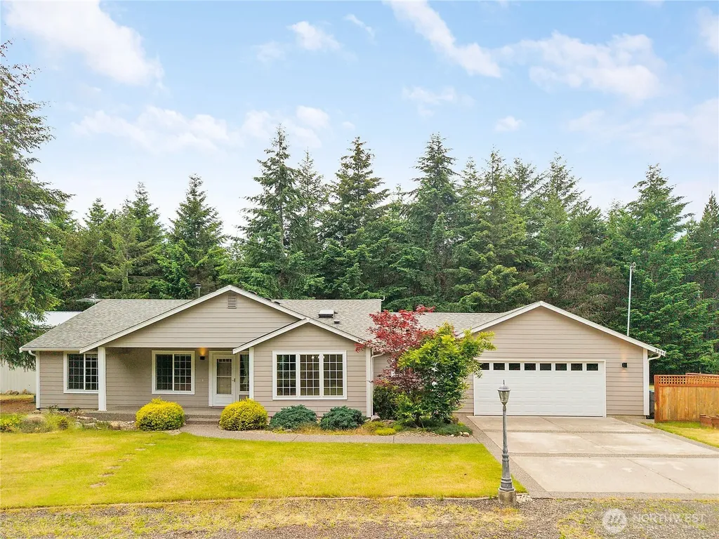 3995 SW Cimmarron Lane Port Orchard WA 98367