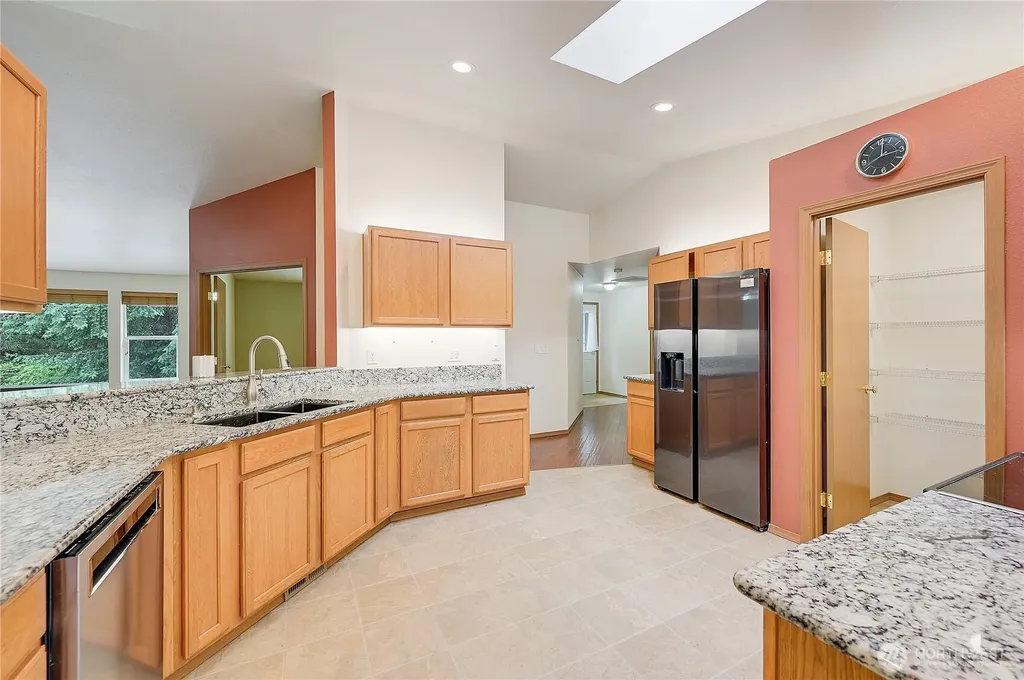 3995 SW Cimmarron Lane Port Orchard WA 98367