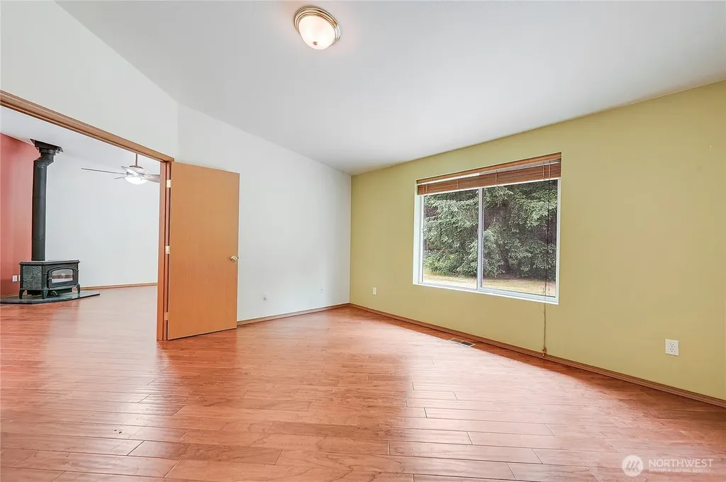 3995 SW Cimmarron Lane Port Orchard WA 98367
