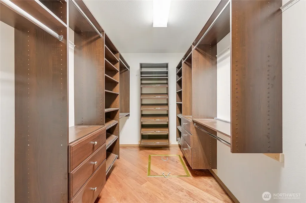 3995 SW Cimmarron Lane Port Orchard WA 98367