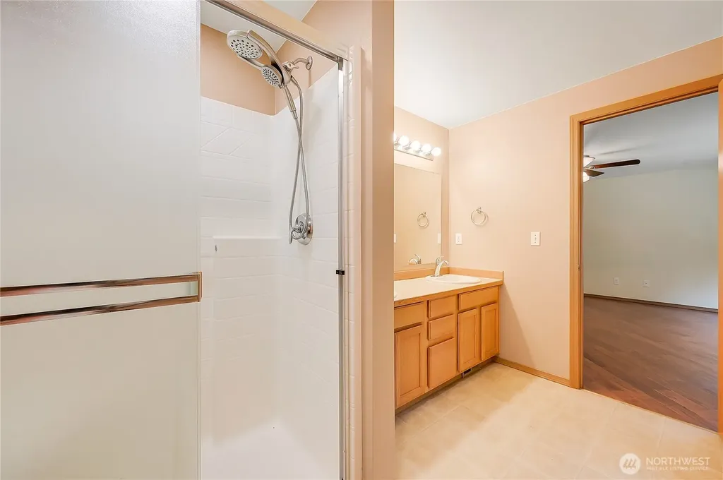 3995 SW Cimmarron Lane Port Orchard WA 98367