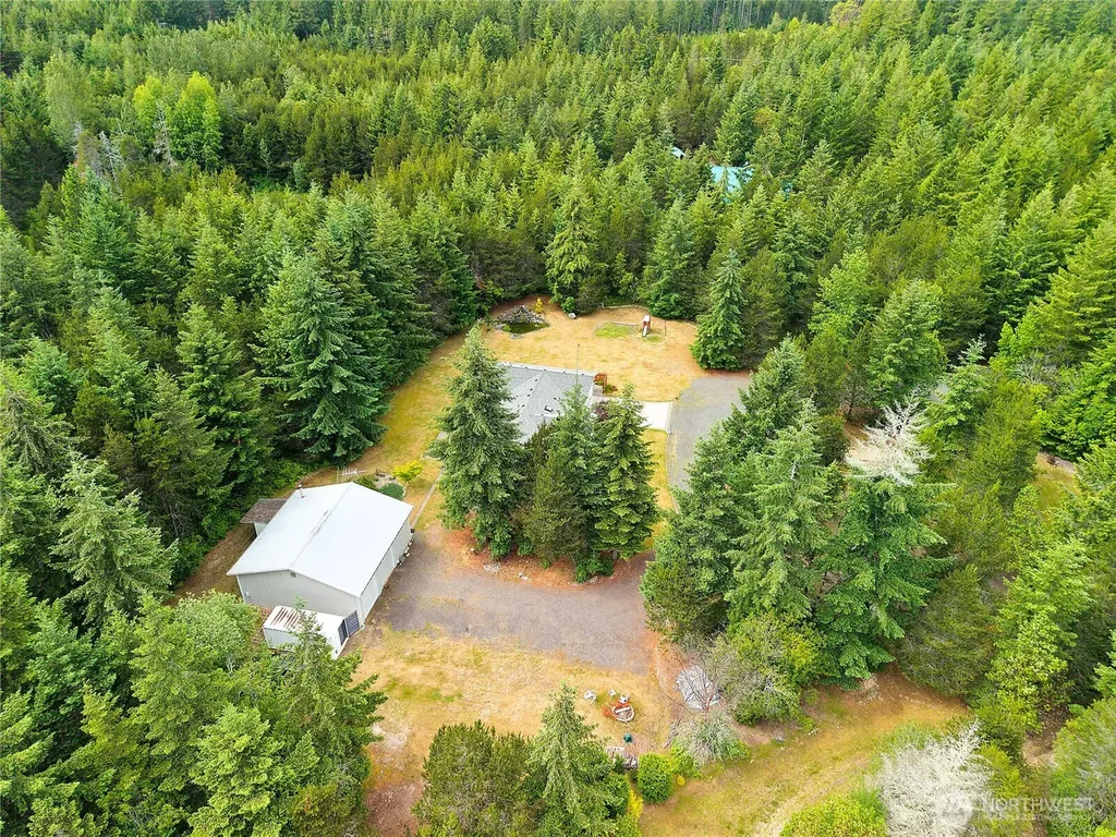 3995 SW Cimmarron Lane Port Orchard WA 98367