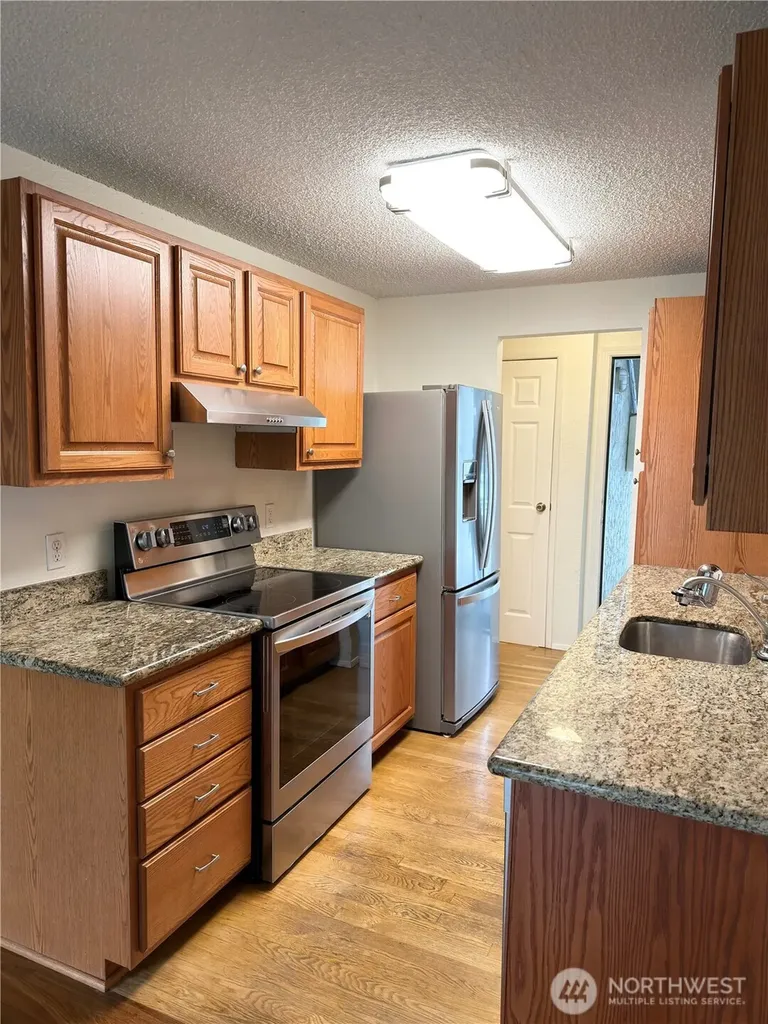 12510 NE 117th Place Kirkland WA 98034