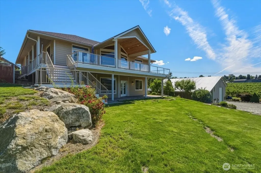 22 Washington Street Manson WA 98831