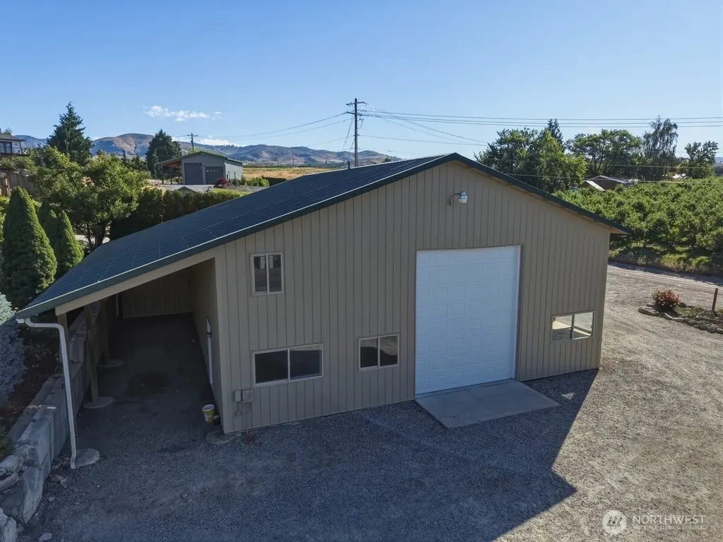 22 Washington Street Manson WA 98831
