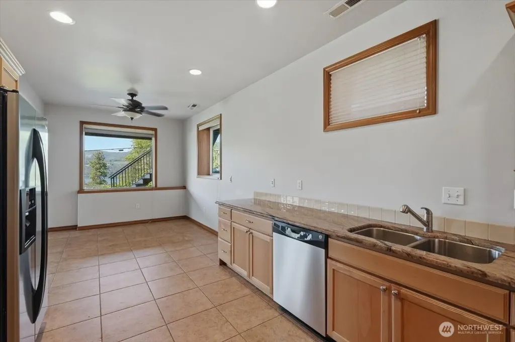 22 Washington Street Manson WA 98831