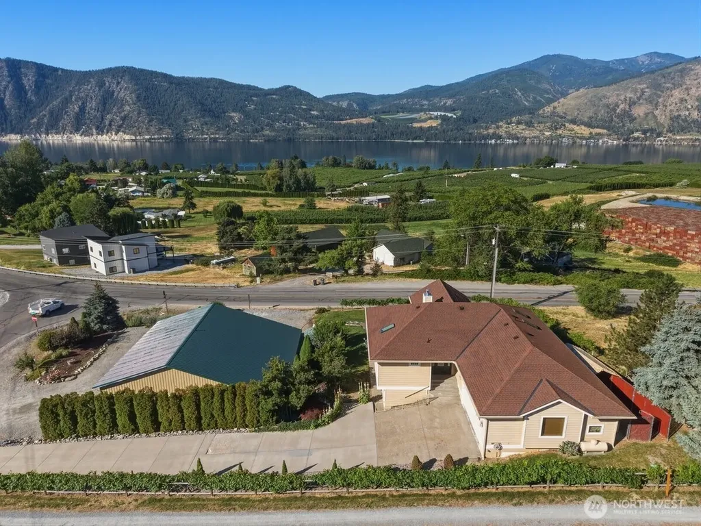 22 Washington Street Manson WA 98831