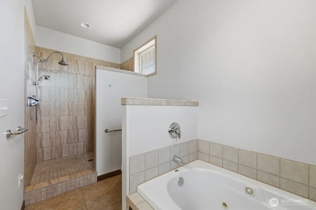 22 Washington Street Manson WA 98831