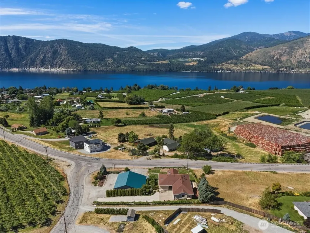 22 Washington Street Manson WA 98831
