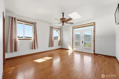 22 Washington Street Manson WA 98831