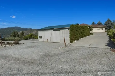 22 Washington Street Manson WA 98831