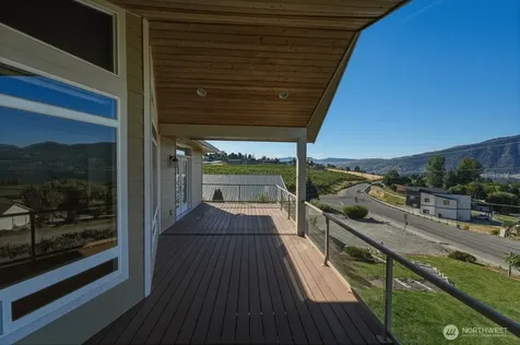 22 Washington Street Manson WA 98831