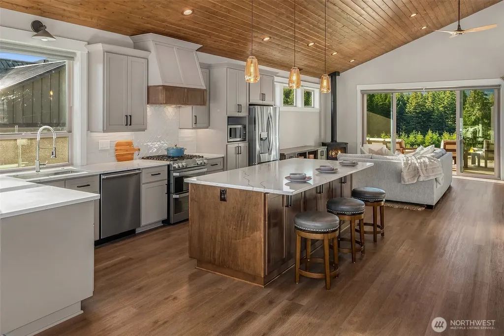 150 Burl Lane Packwood WA 98361
