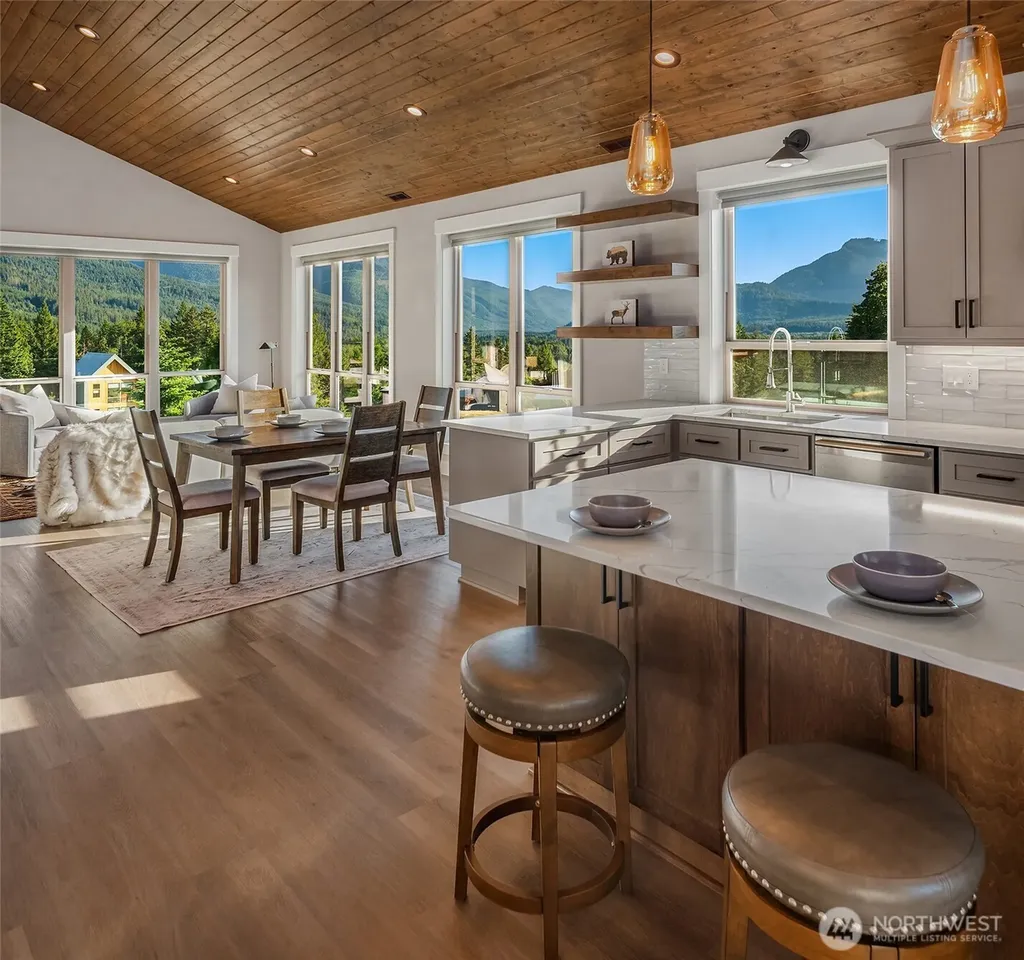 150 Burl Lane Packwood WA 98361