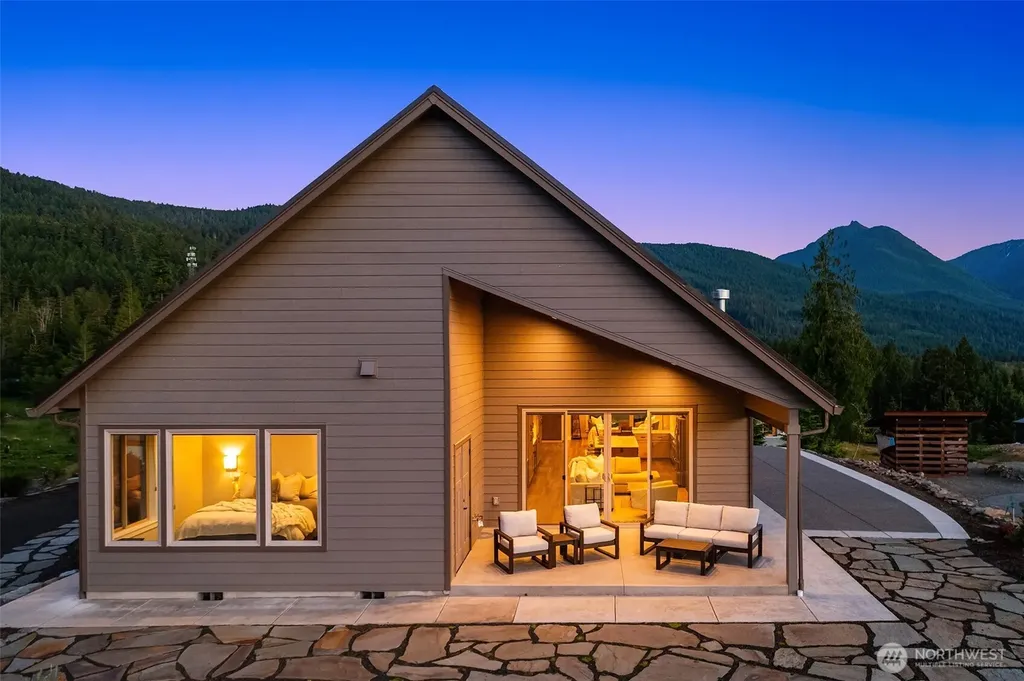 150 Burl Lane Packwood WA 98361