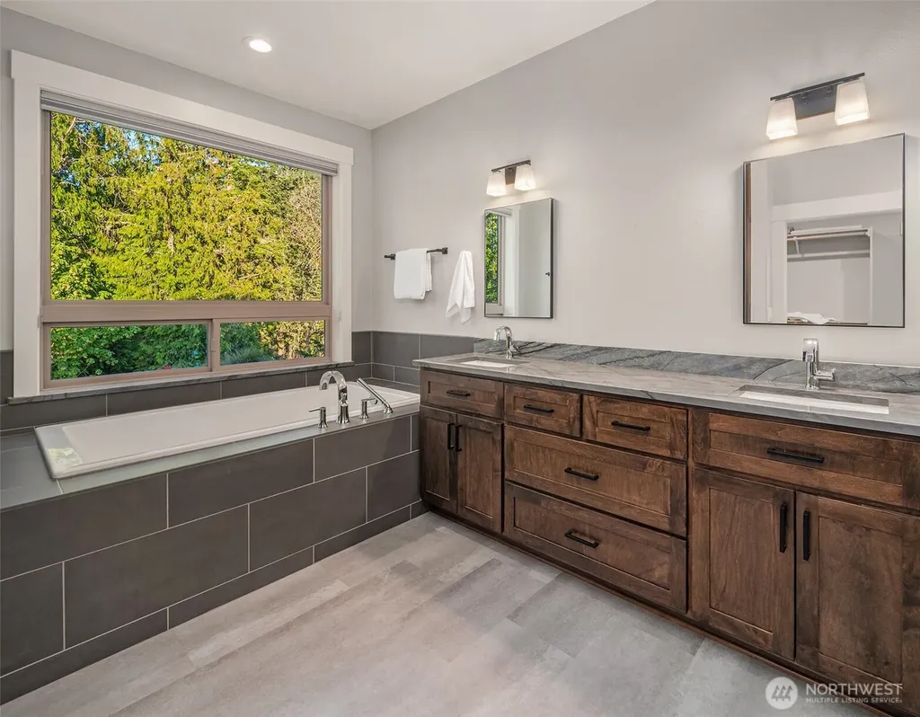 150 Burl Lane Packwood WA 98361