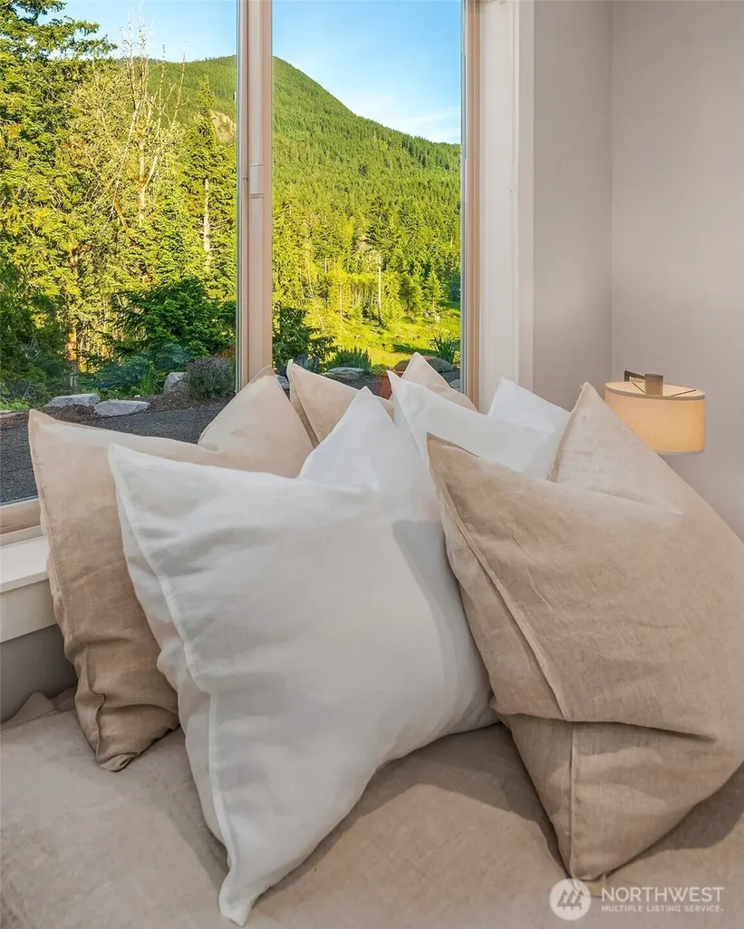 150 Burl Lane Packwood WA 98361
