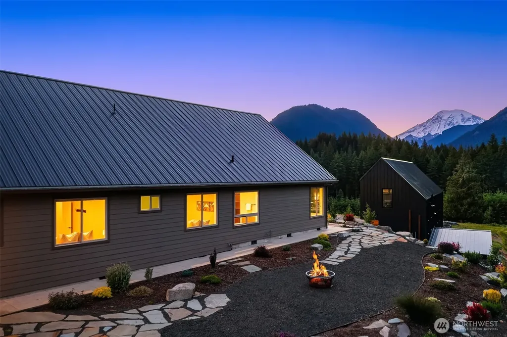 150 Burl Lane Packwood WA 98361